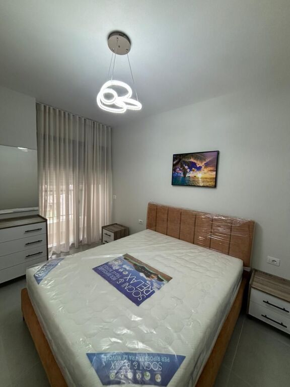 Appartamento 2+1 in Affitto, Via Durazzo, Tirana