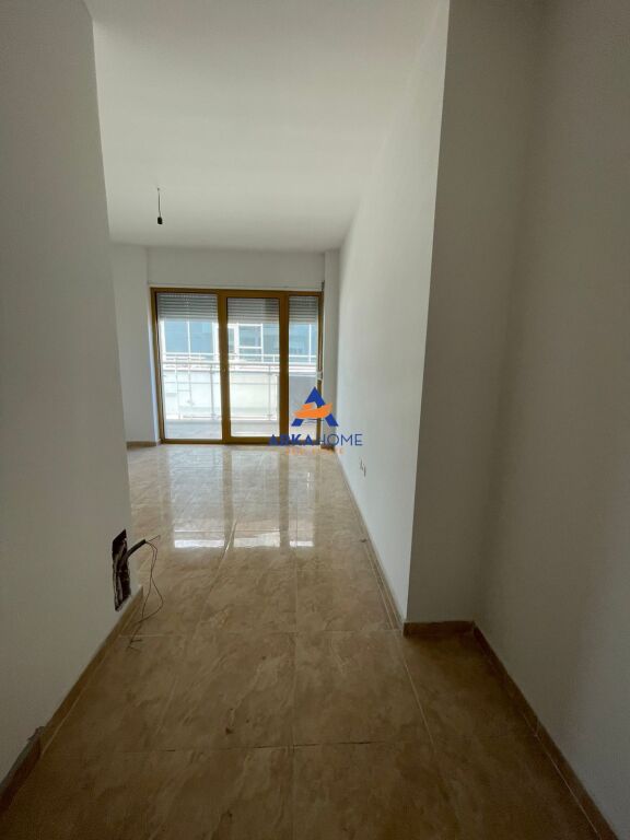 UFFICIO IN AFFITTO 104M2 "TORRI GEMELLI (DIETRO SKY TOWER)" 2675 EURO