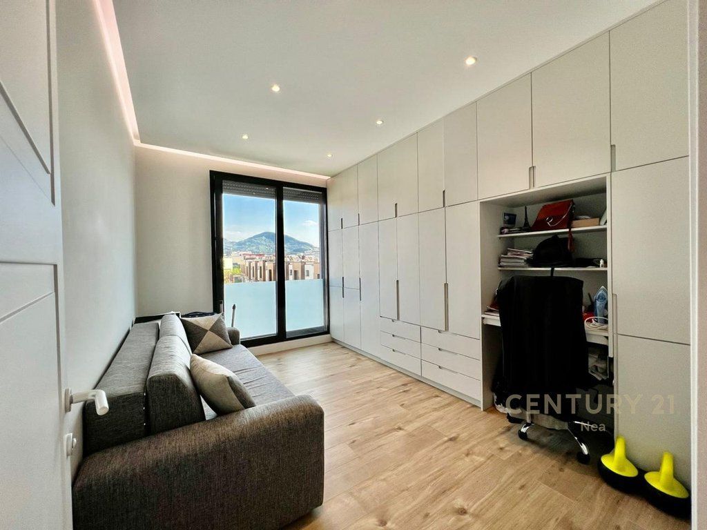 APARTMENT 3+1+2 FOR SALE IN LUNDËR, NEAR TEG!