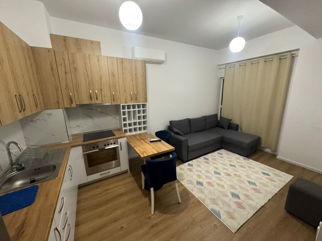 Apartment 1+1 for rent  Address: Ali Demi Kaimi Complex  5th Floor  Furnished  Price 400 thousand lek