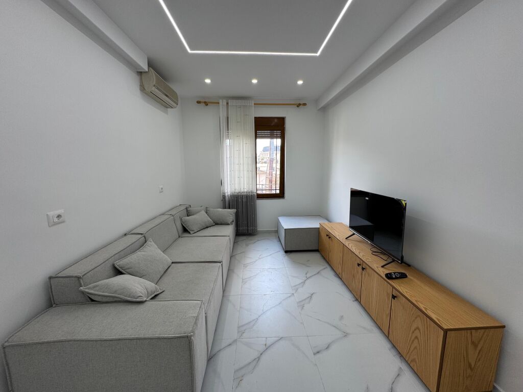 Appartamento 1+1 in vendita edificio esistente 1+1 centro Durazzo