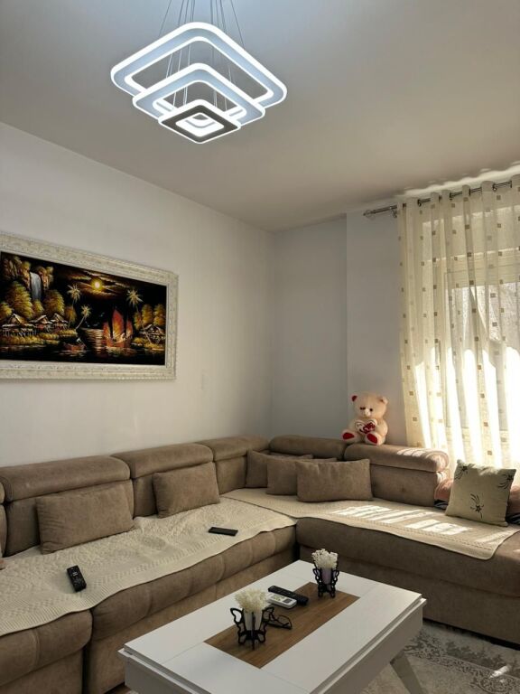 Shitet Apartament 2+1 ne Kompleksin Tom Doshi Shkoze