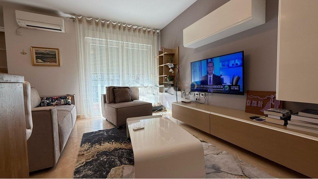 Apartament 2+1 Me Qira Rruga Elbasanit
