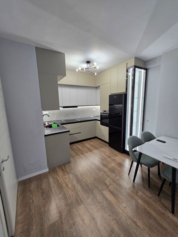 Apartament Me Qera 1+1+Post Parkimi Tek Rruga Dritan Hoxha (ID B2101613) Tirane