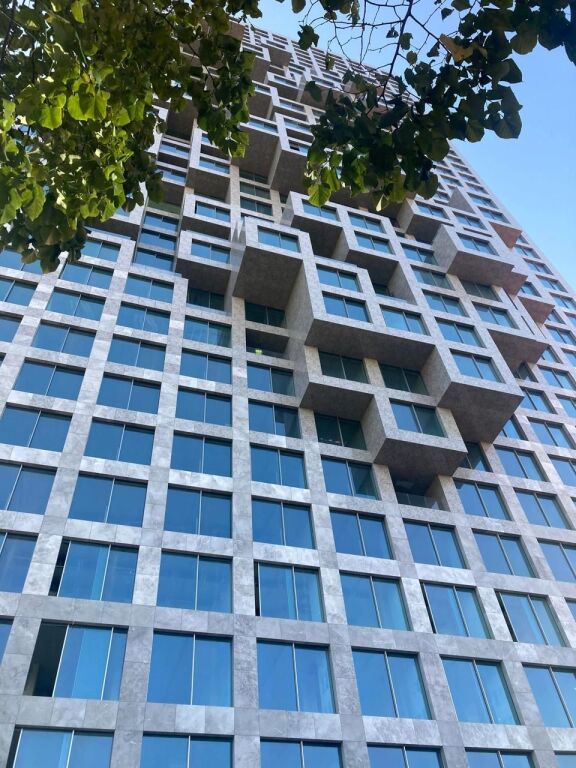 APPARTAMENTO UNICO IN VENDITA A DOWNTOWN ONE