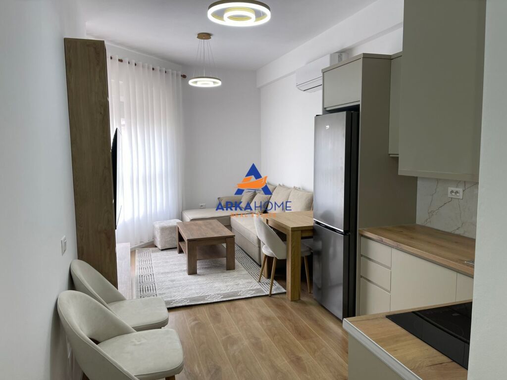 APPARTAMENTO IN AFFITTO 1+1+BALCONE "VIA PASHO HYSA NEL COMPLESSO KADIU/MANGALEM" 450 EURO