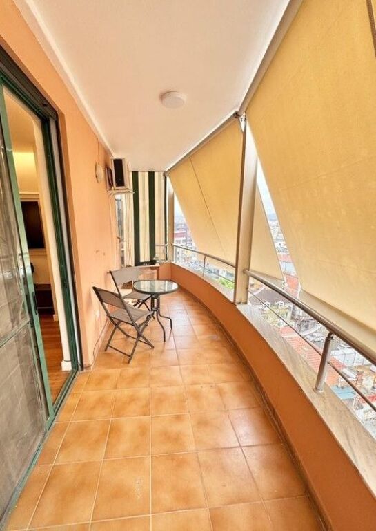 APARTMENT 2+1 NEAR THE NEW MARKET!