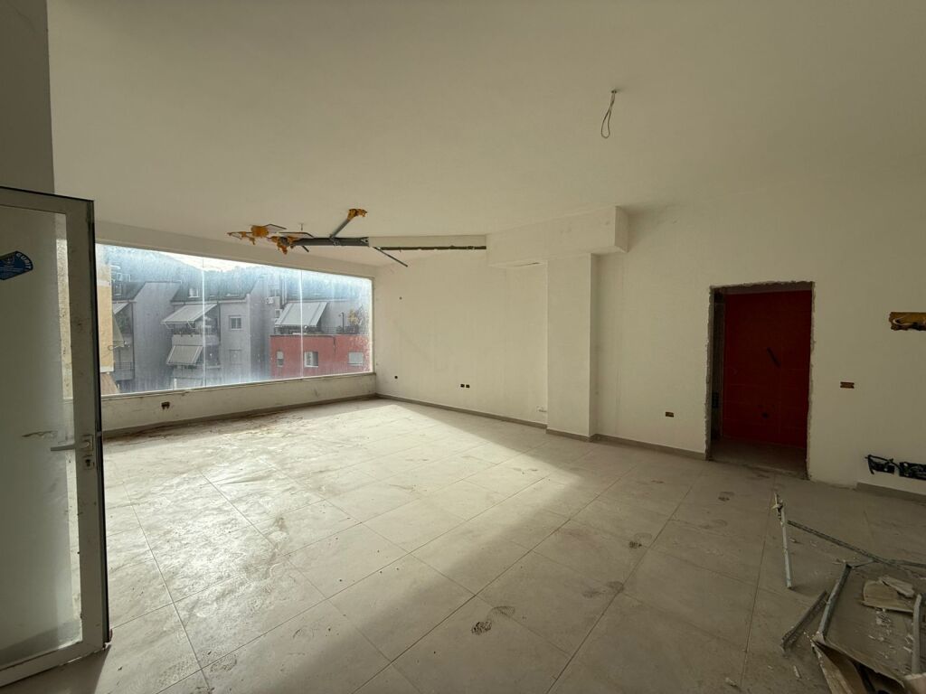 BUSINESS PREMISES FOR SALE DRY LAKE