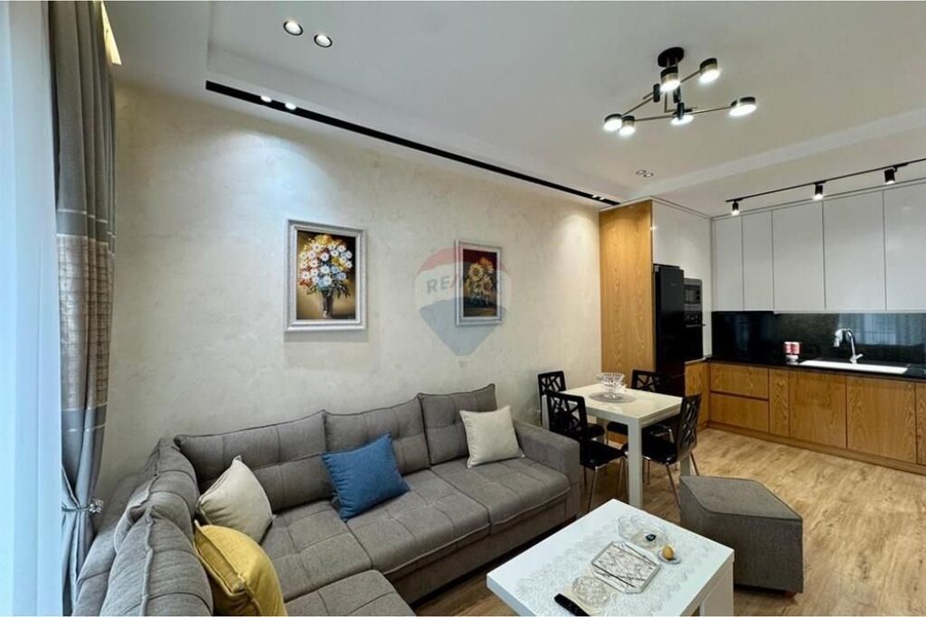 *Apartament 1+1 per qira tek *Kompleksi Kontakt*