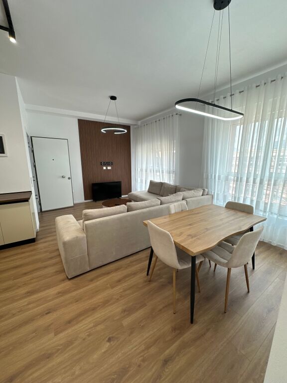 Appartamento 1+1 in affitto, Complesso Kadiu 45000 lek/mese