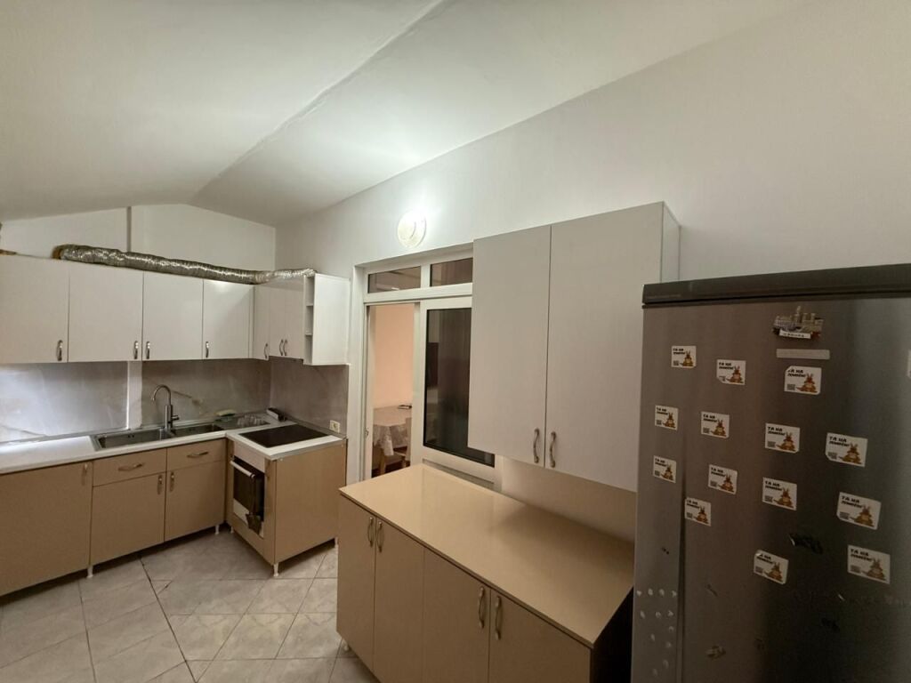 📣 QERA Apartament 2+1 📍 Rruga "Don Bosko" ✨💶 Cmimi 55.000 Leke/Muaj