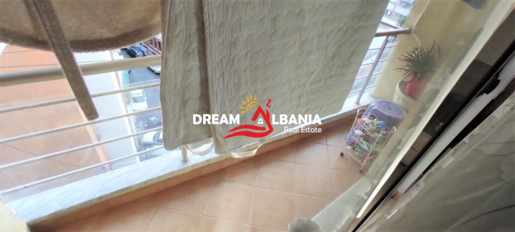 Appartamento 1+1 in affitto in via Mine Peza vicino alla Procura del distretto a Tirana (ID 4211889)
