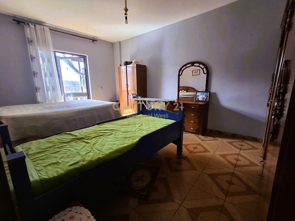 Shitet apartament 2+1, Don Bosko, përballë Gjykatës Administrative!