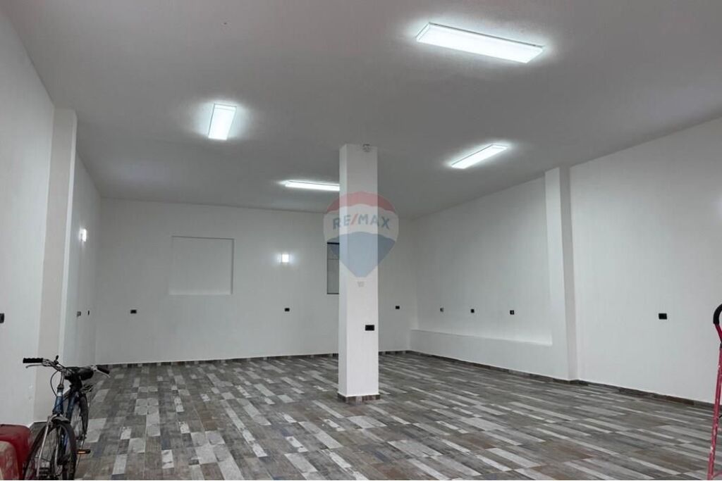 Warehouse/Storage - For Rent - Kodra e Priftit, Tirana
