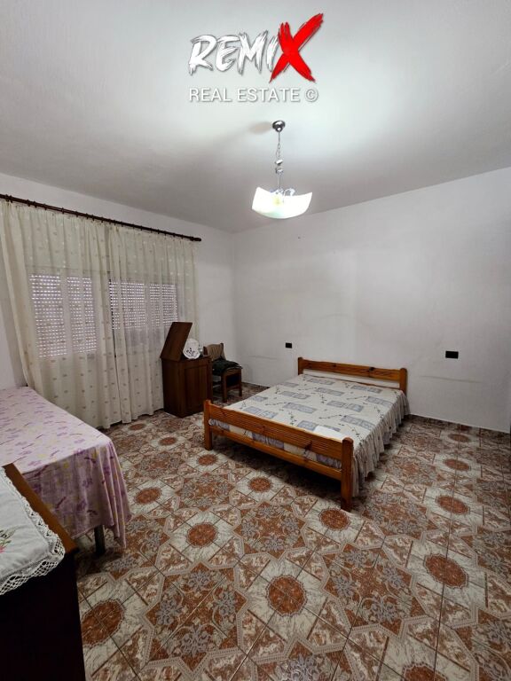 FOR RENT 2ND FLOOR OF A VILLA NEAR SKËNDERBEU CANTEEN, DURRËS