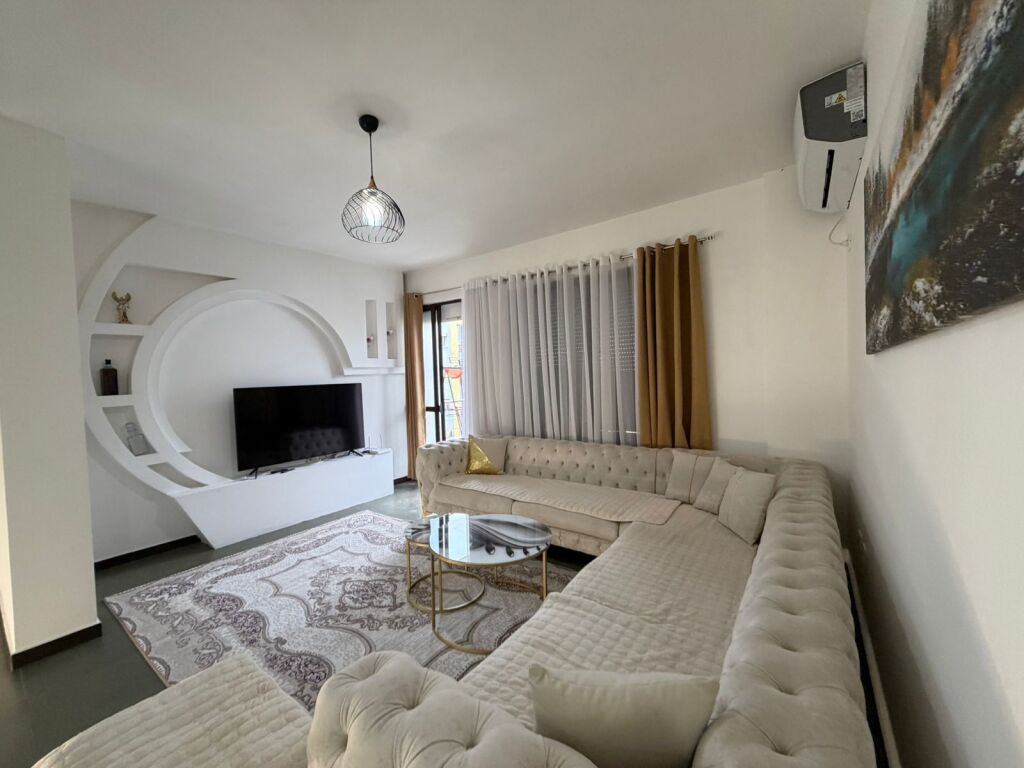 Appartamento 2+1 + 2 + 🅿️📍 Astir, vicino a Vila L💰 Prezzo: 600 euro/mese in affitto