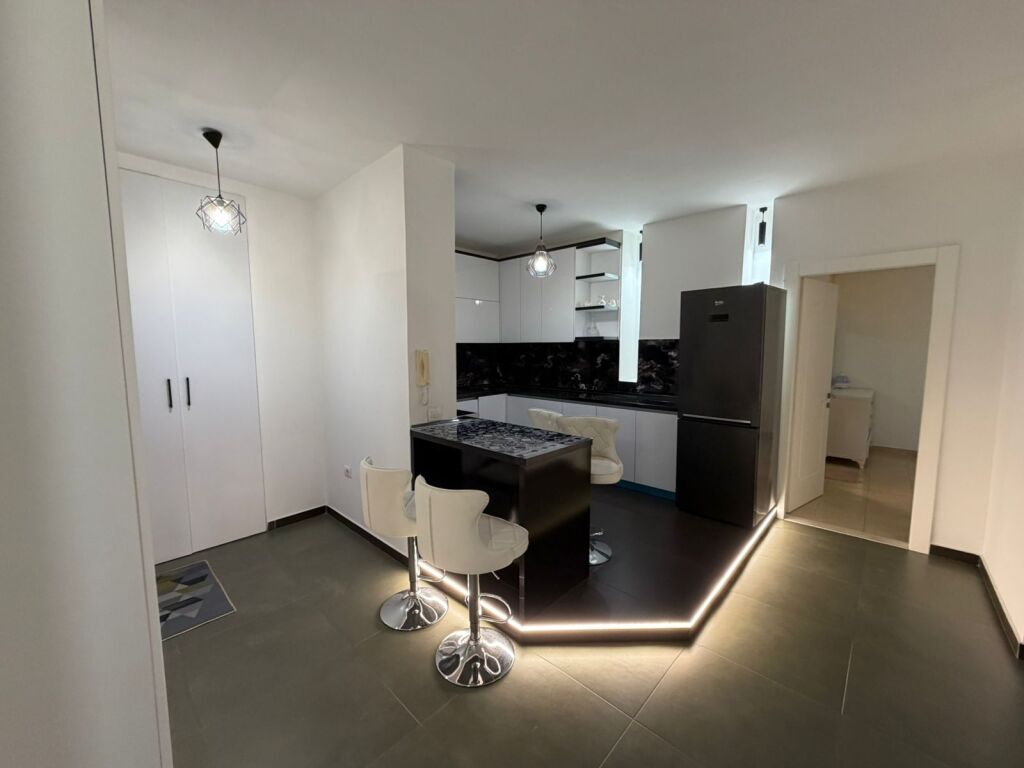 Appartamento 2+1 + 2 + 🅿️📍 Astir, vicino a Vila L💰 Prezzo: 600 euro/mese in affitto