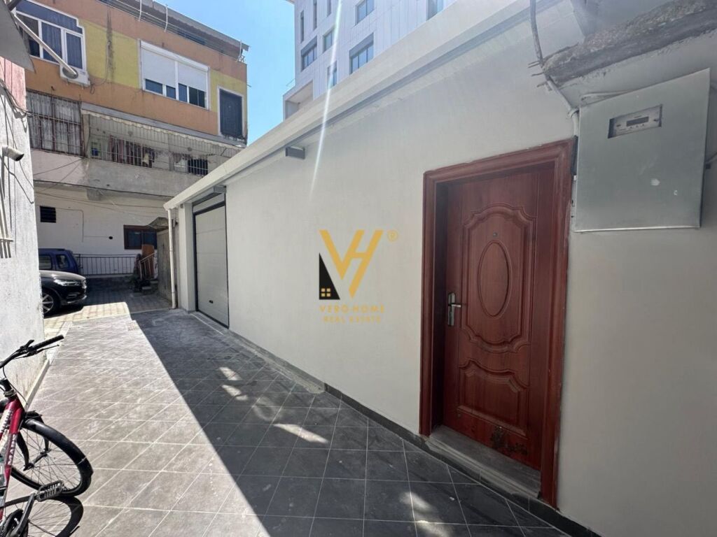 MAGAZZINO 50 M2 IN AFFITTO A MUHAMET GJOLLESHA 50.000 LEKE
