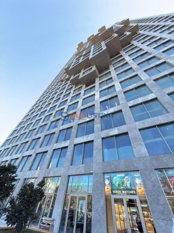 🏢 IN AFFITTO – PIANO ESCLUSIVO PER FLAGSHIP / UFFICIO ELITARIO 📍 Downtown Residence, Tirana