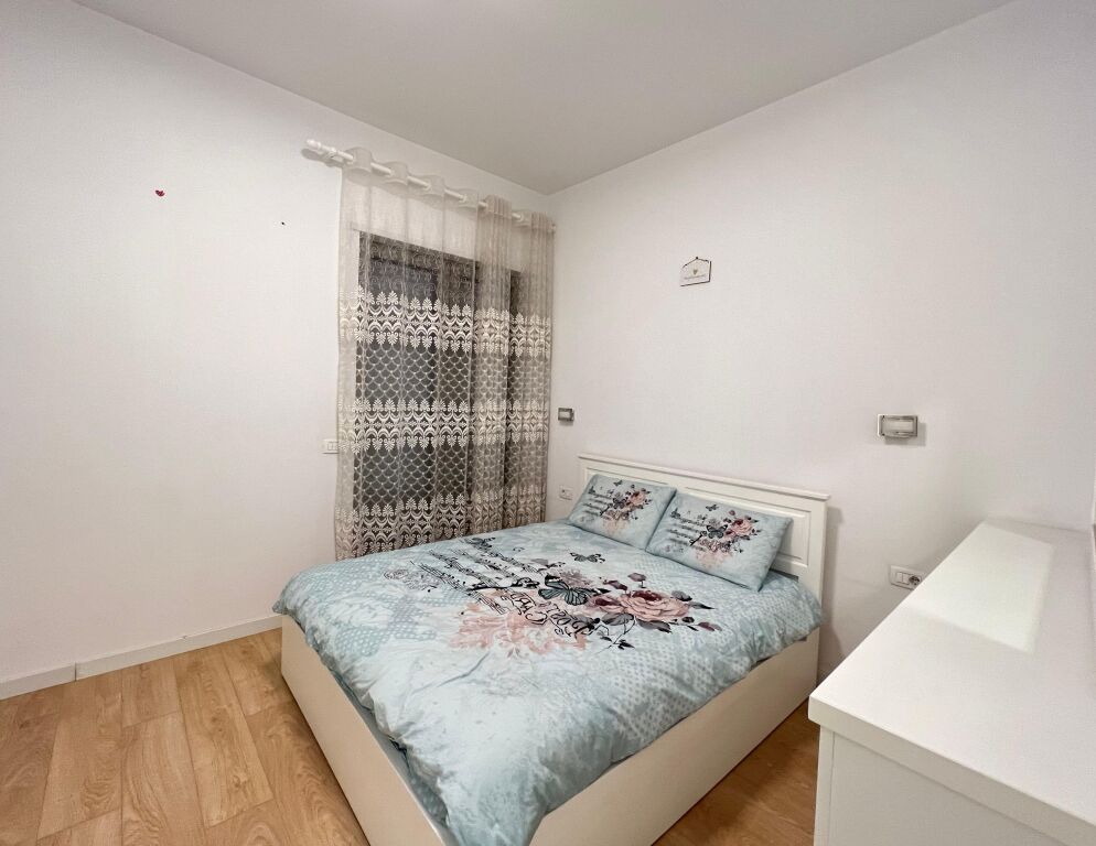 JEPET ME QIRA Apartament 2+1+2 📍 Kompleksi Delijorgji Rruga e Kavajes