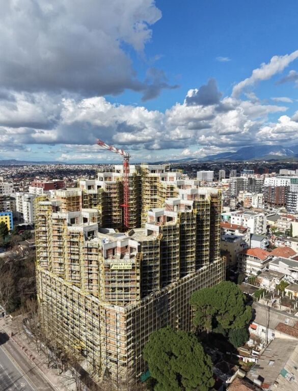 🌇Vendesi in vendita 2+1 presso la Residenza Colonnade, Tirana!