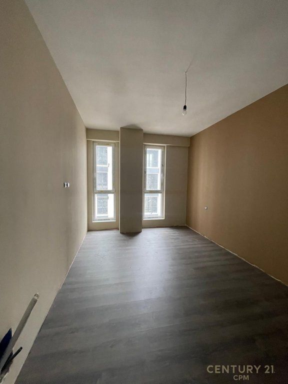 SHITET APARTAMENT 3+1+2 TEK KOMUNA E PARISIT, BEGA07