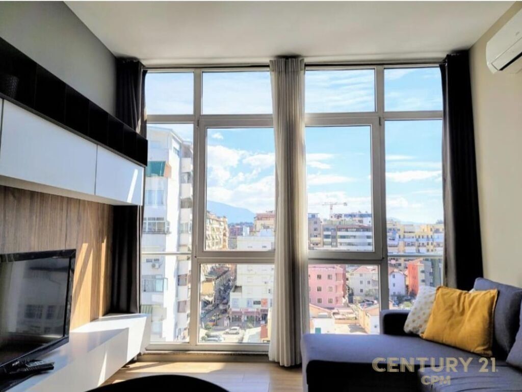 Appartamento 1+1 in affitto Comune di Parigi, Kika 2 600 € /Mese