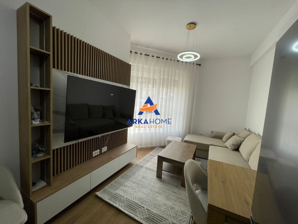 APPARTAMENTO IN AFFITTO 1+1+BALCONE "VIA PASHO HYSA NEL COMPLESSO KADIU/MANGALEM" 450 EURO