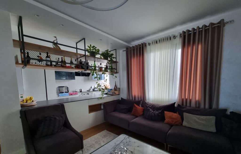 Apartament ne shitje 2+1 te Stadiumi Dinamo