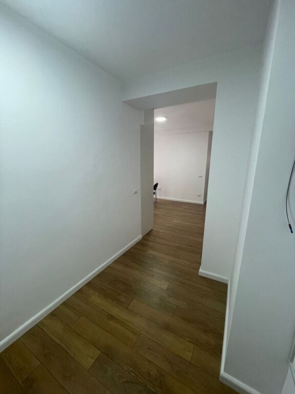 Garden Building, office space for rent 2+1+2 (150m2)