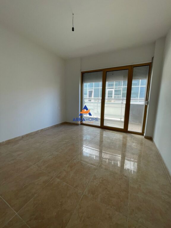 UFFICIO IN AFFITTO 104M2 "TORRI GEMELLI (DIETRO SKY TOWER)" 2675 EURO