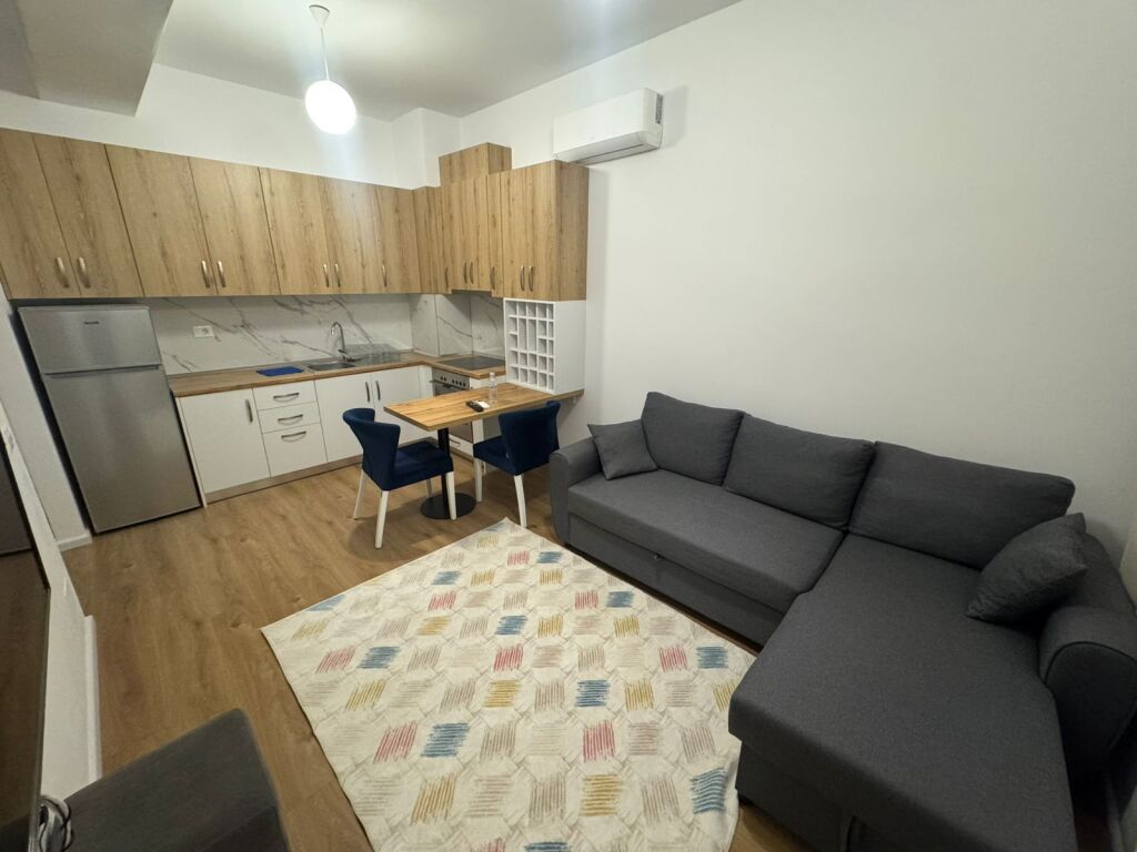 Apartment 1+1 for rent  Address: Ali Demi Kaimi Complex  5th Floor  Furnished  Price 400 thousand lek