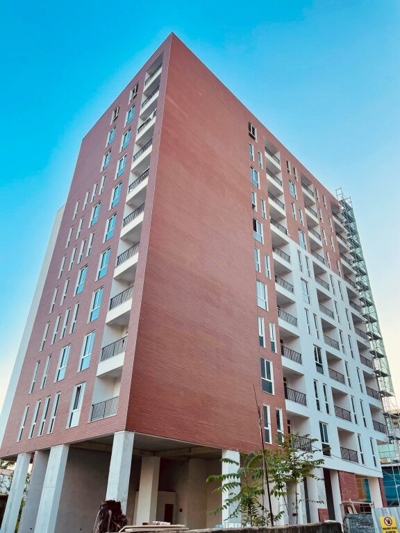 💥1500€/m2💥 Shitet apartament 2+1 te Fusha e Aviacionit