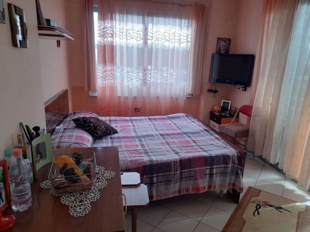 Appartamento 2+1, Yzberisht!