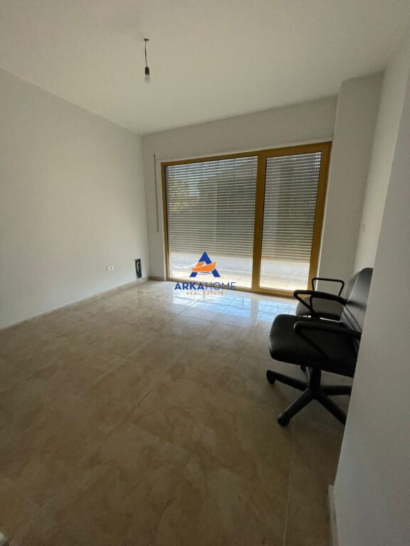 UFFICIO IN AFFITTO 131M2 "TORRI GEMELLI (DIETRO SKY TOWER)" 3190 EURO