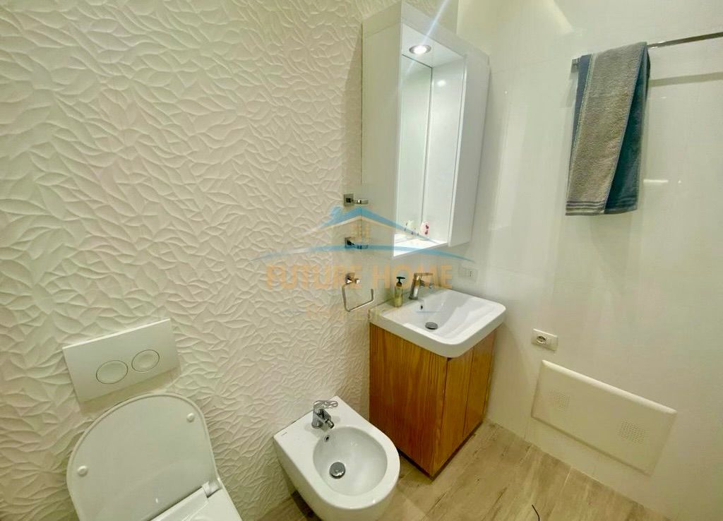 ✨ Lusso e Modernità a "Kontakti" – 1+1 in Affitto a 21 Dhjetori! 🏠