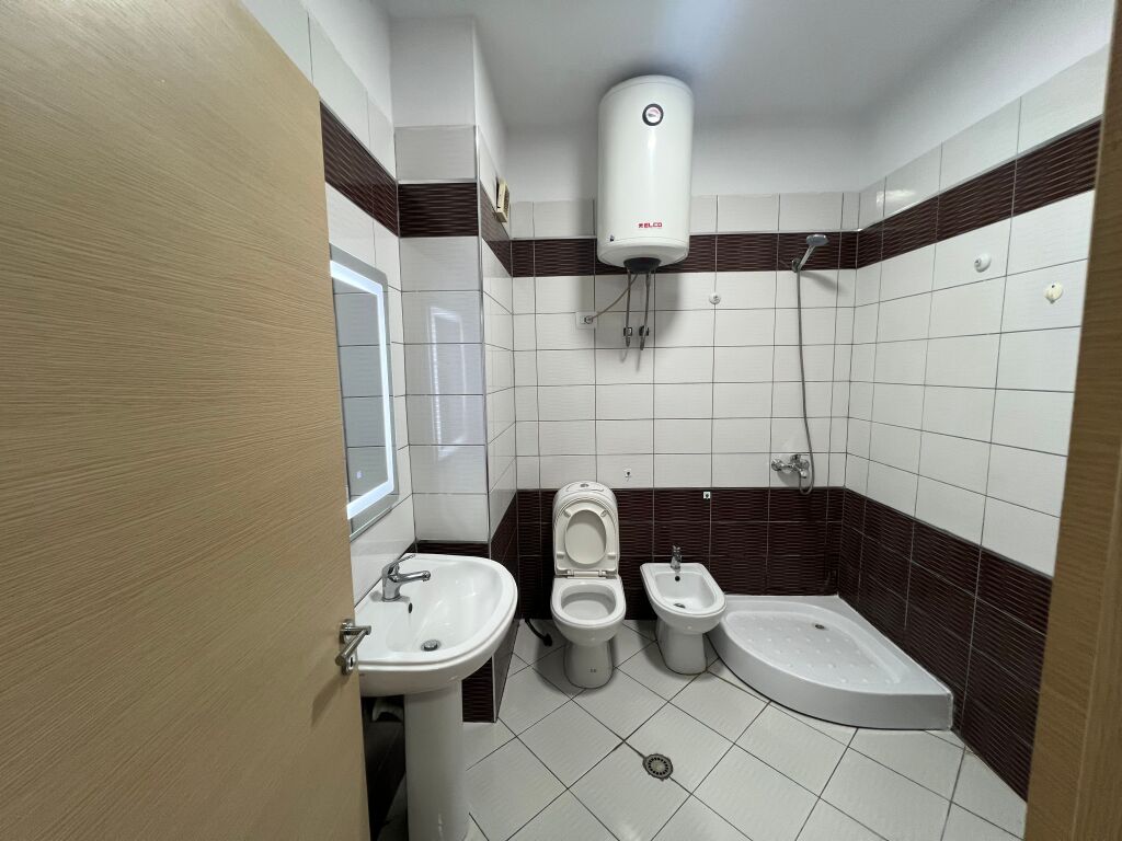 In vendita 1+1, Misto Mame, 1400€/m2, Via Principale