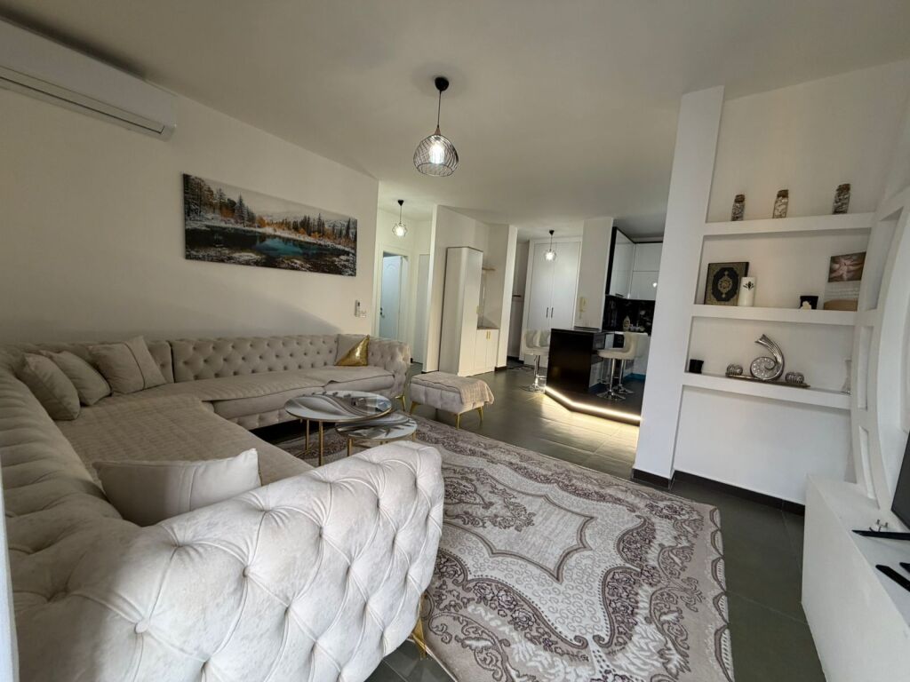 Appartamento 2+1 + 2 + 🅿️📍 Astir, vicino a Vila L💰 Prezzo: 600 euro/mese in affitto