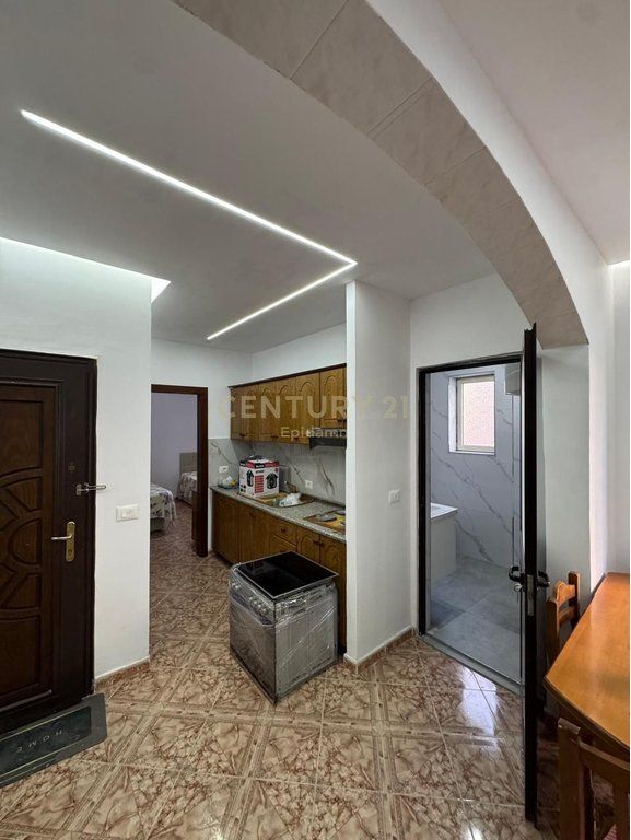 Apartament 2+1+2 Me Qira tek Gjykata Durres !