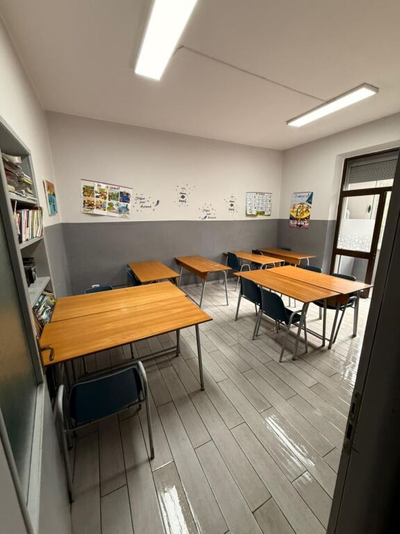 🏢 LOCALE IN AFFITTO – VICINO AL BLOKU 📍 Via Sami Frashëri💶 850 € netto