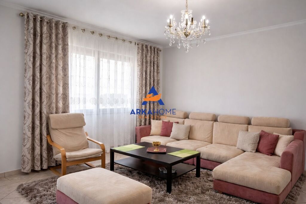 SHITET APARTAMENT 3+1+BALLKON "RRUGA E KAVAJËS (PALLATI KONDOR)" 315000 EURO