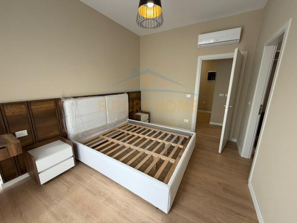Qera, Apartament 2+1+ Post Parkimi, Green Valley, Tiranë.