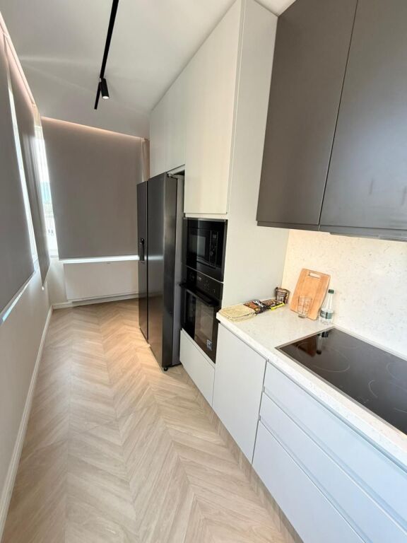 APARTAMENT LUKSOZ ME QERA TEK KOPSHTI ZOOLOGJIK