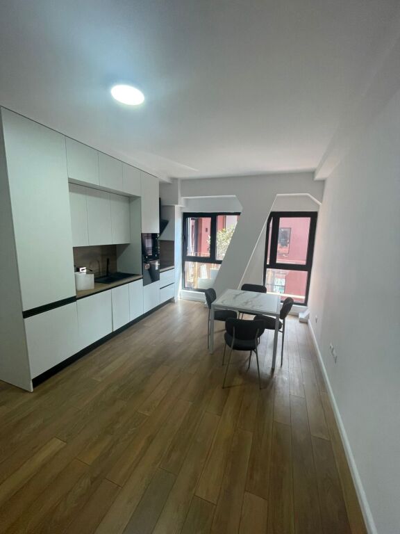 Garden Building, office space for rent 2+1+2 (150m2)