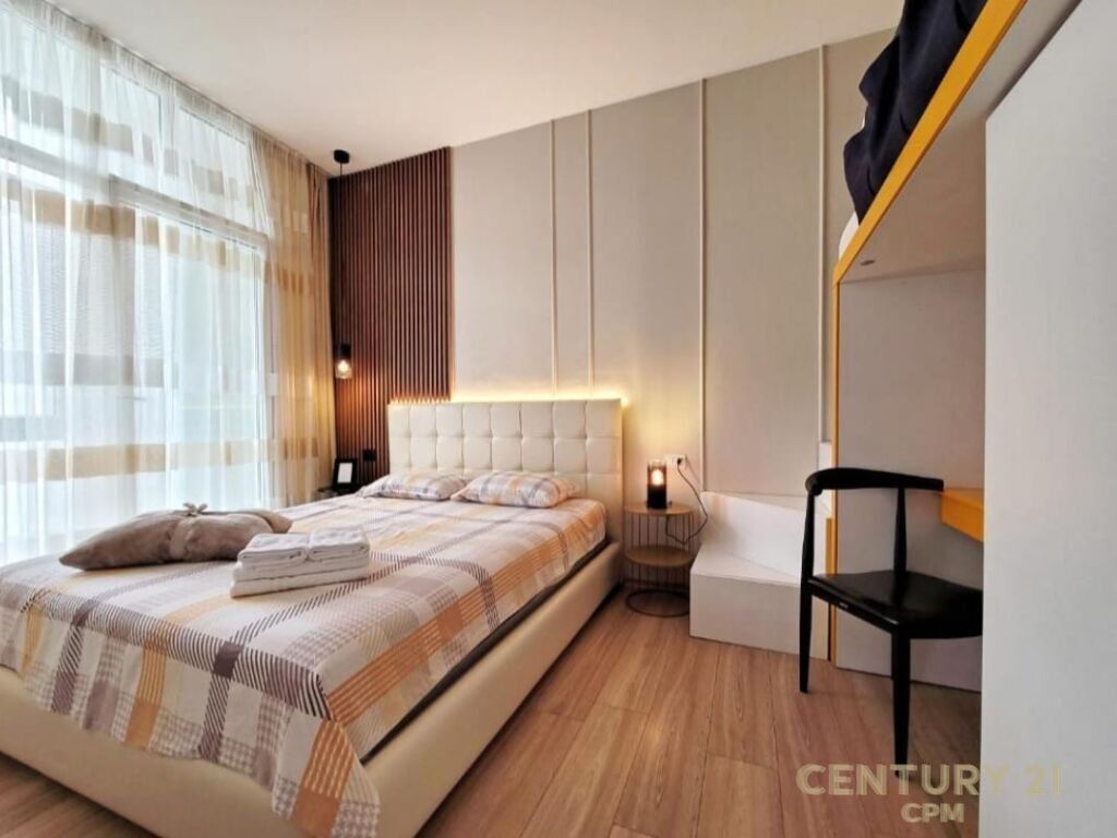 Appartamento 1+1 in affitto Comune di Parigi, Kika 2 600 € /Mese
