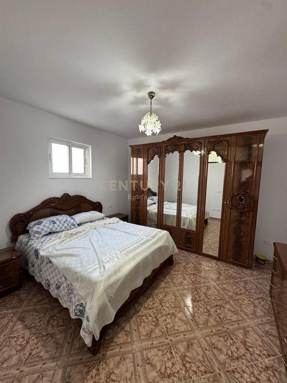 Apartament 2+1+2 Me Qira tek Gjykata Durres !