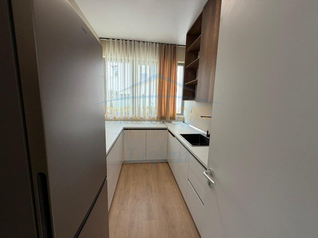 Qera, Apartament 2+1+ Post Parkimi, Green Valley, Tiranë.
