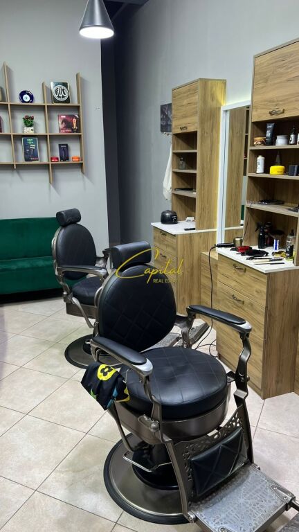 BARBERSHOP BUSINESS FOR SALE 25 M2 YZBERISHT 2,200 EURO