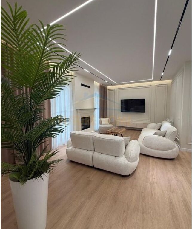 Rent, 2-Storey Villa, Green Valley, Dry Lake, Tirana