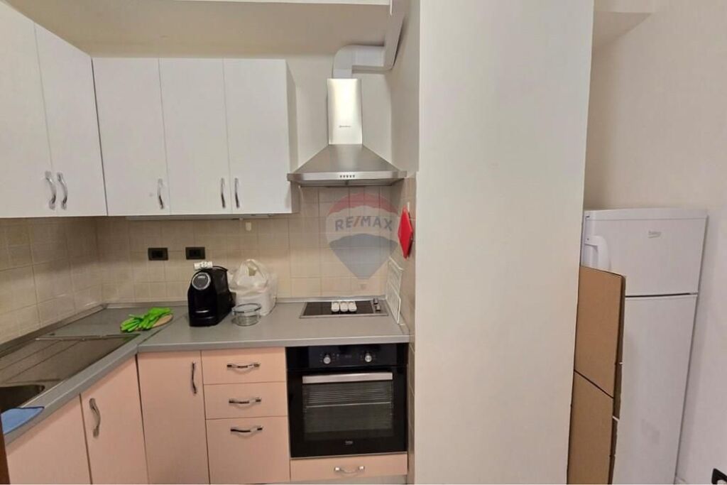 Rent - Office in the center of Tirana
